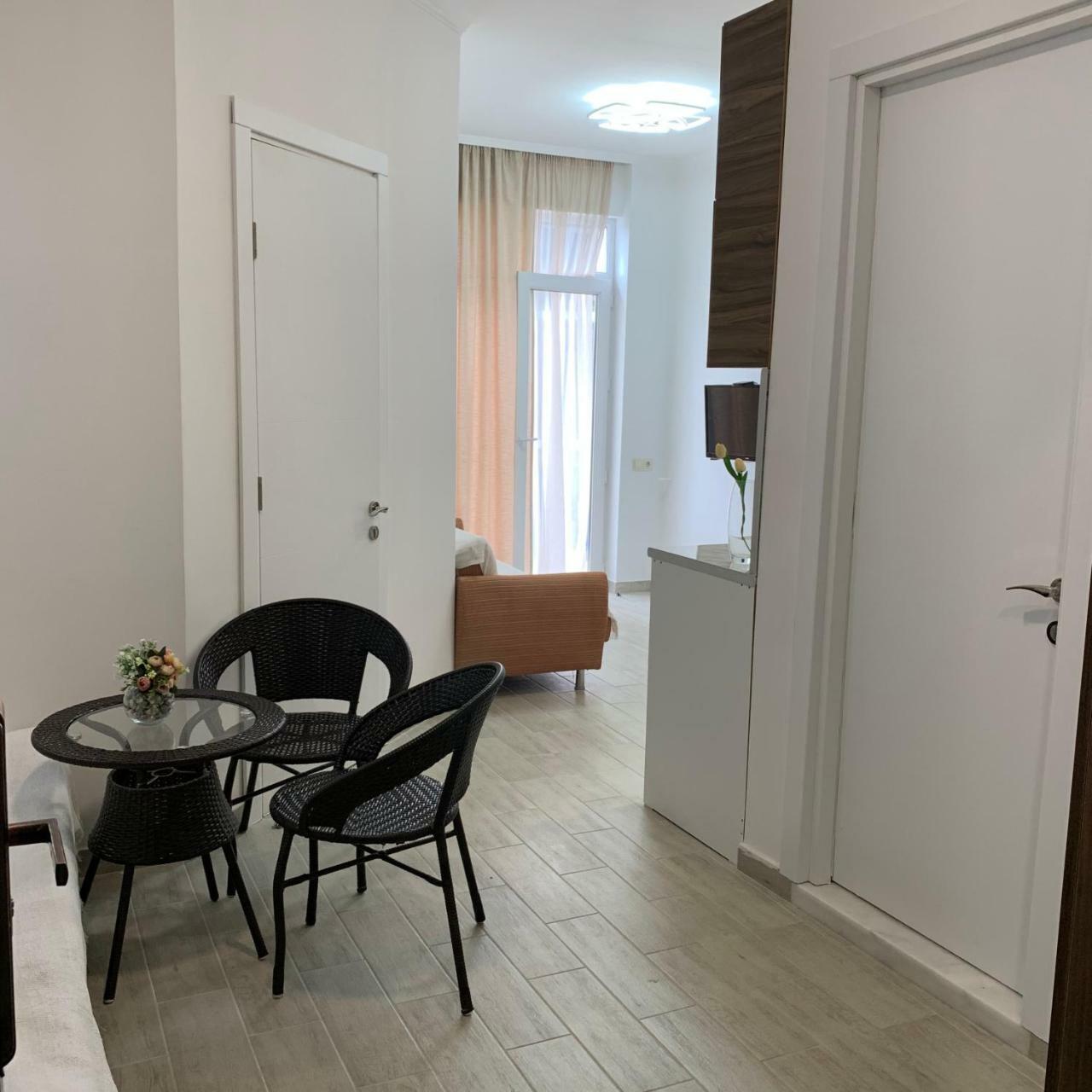 Apartments Kristo Batumi Zewnętrze zdjęcie