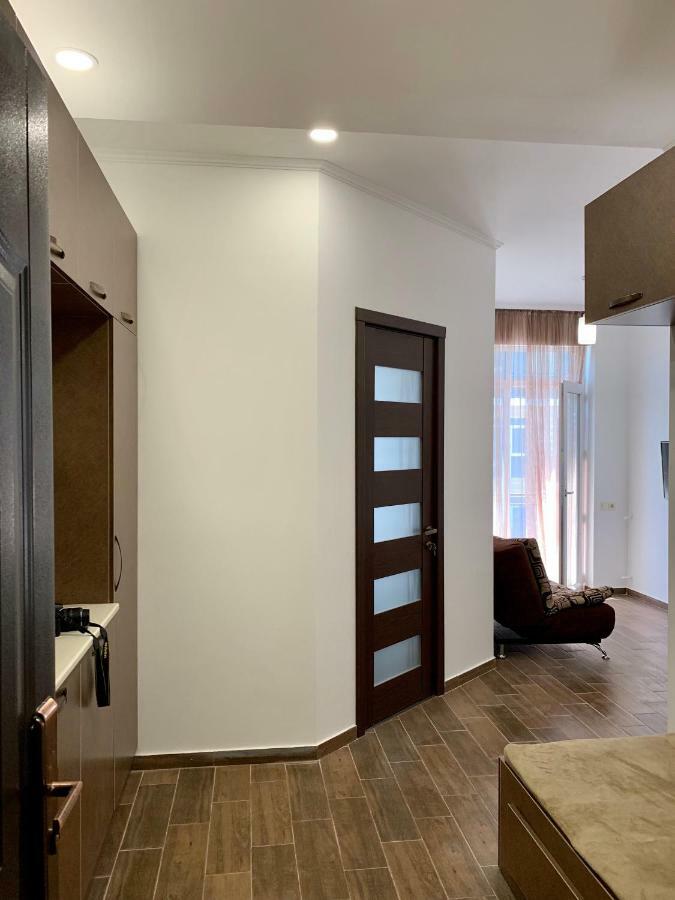 Apartments Kristo Batumi Zewnętrze zdjęcie